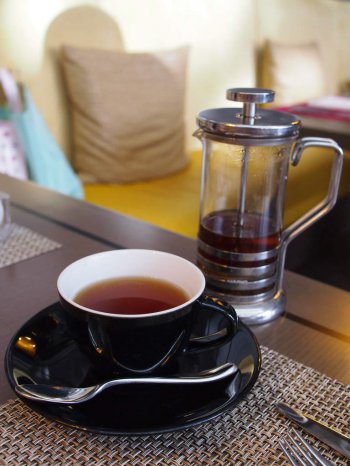 こちらはセレブレーション。マリアージュフレールのマルコポーロに似た甘い香りのする紅茶でした。