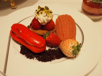ペニンシュラ アフタヌーンティーのスイーツ