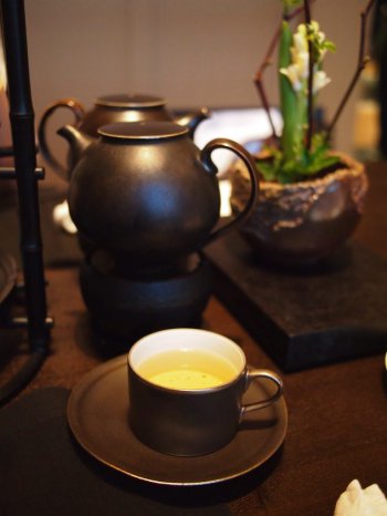 アマン東京ザ・ラウンジbyアマンのアフタヌーンティーの紅茶モルゲンタウ