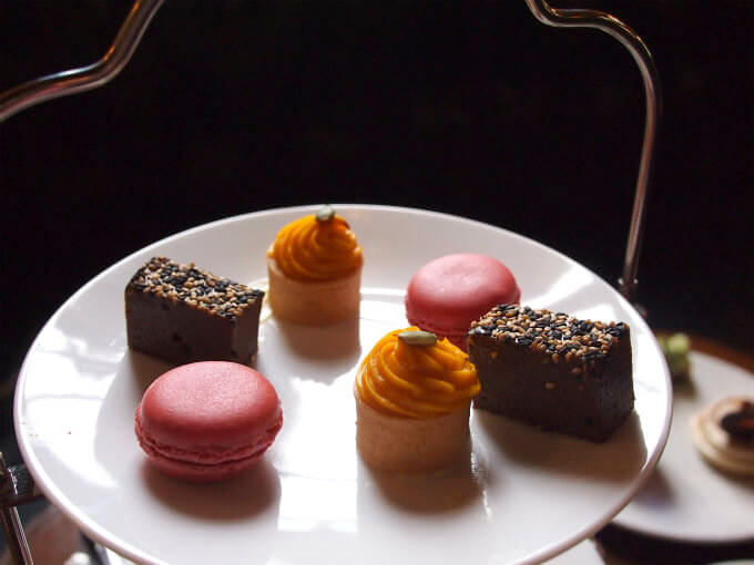 cafe1824 2018 afternoontea sweets1