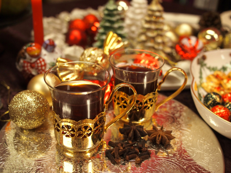 モルドワインティーはフルーツとスパイスを使った紅茶でヨーロッパで冬に良く飲まれています。