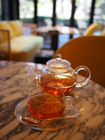 日比谷パレスのアフタヌーンティーの紅茶ダージリン