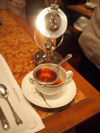 こちらはザ・ペニンシュラ東京ブレンドティー。さっぱりして飲みやすい紅茶でした。