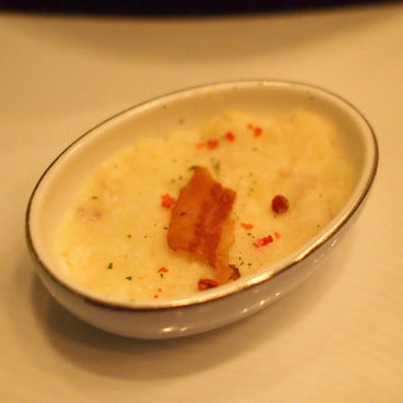 ブランダードブランダードとは「混ぜる」と言う意味で、鱈とジャガイモをペースト状にした南仏の伝統的なお料理です。