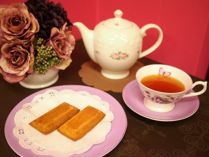 レザネフォールの恵比寿フィナンシェと紅茶