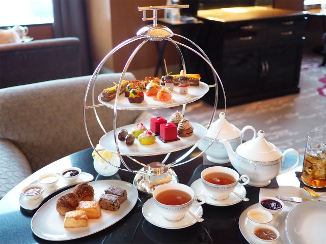 ritz2021choco-afternoontea02.jpg