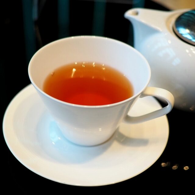 ウィンタードリーム
ルイボスの茶葉にスパイス、シナモン、オレンジピールなどをブレンドしたお茶
