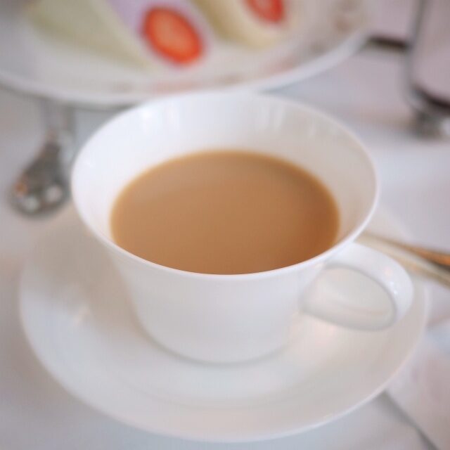 苺とピスタチオの紅茶はミルクティーによく合う紅茶でした♬