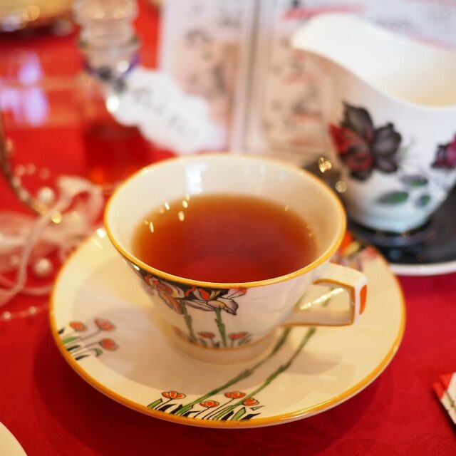 Berry's Tea Room ベリーズベリーセイロンのブレンドティーをベースにドライストロベリー、ストロベリーリーフ、リンデンなどハーブ加えたフレーバーティー