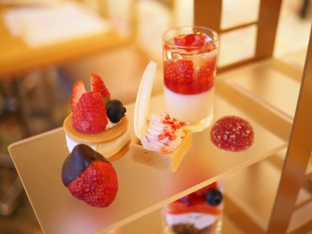 yokohama rp strawberry afternoontea sweets01