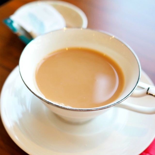 甘い香りのアッサムはミルクティーにぴったり。スイーツによく合う紅茶です。
