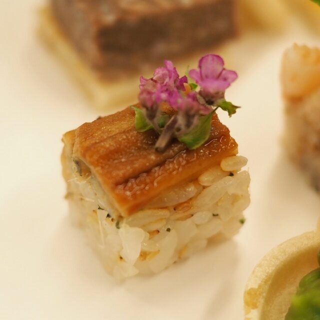 穴子煮の小袖寿司
