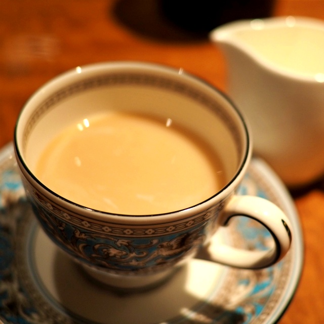 チョコレートティーもミルクティーによく合う紅茶
