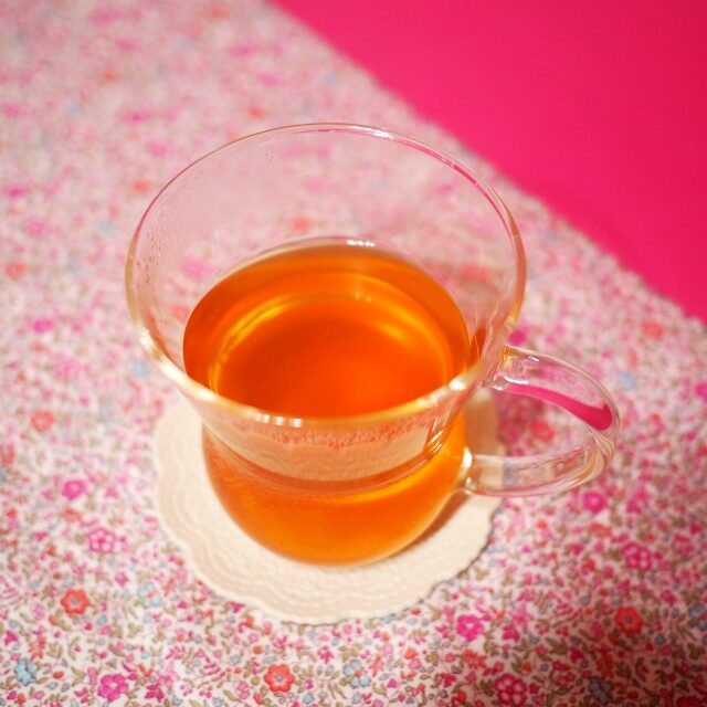 ルイボスティーって独特なクセがあるけど、このお茶はクセがほとんどなくて飲みやすいところも素敵♡