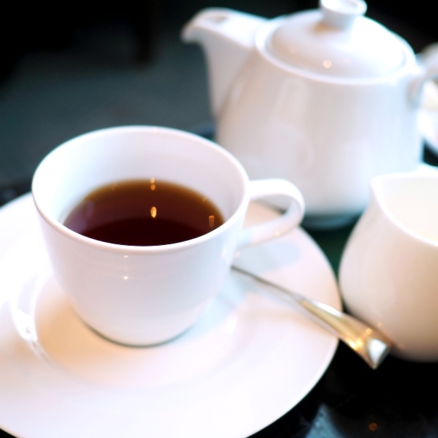 リュクスリー
ザ・オークラ東京のオリジナルブレンドティー。メープルシロップと栗の香りの紅茶。
