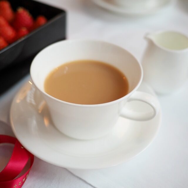 苺とピスタチオの紅茶はミルクティーによく合います♬苺よりもピスタチオがよく香るところがお気に入り！