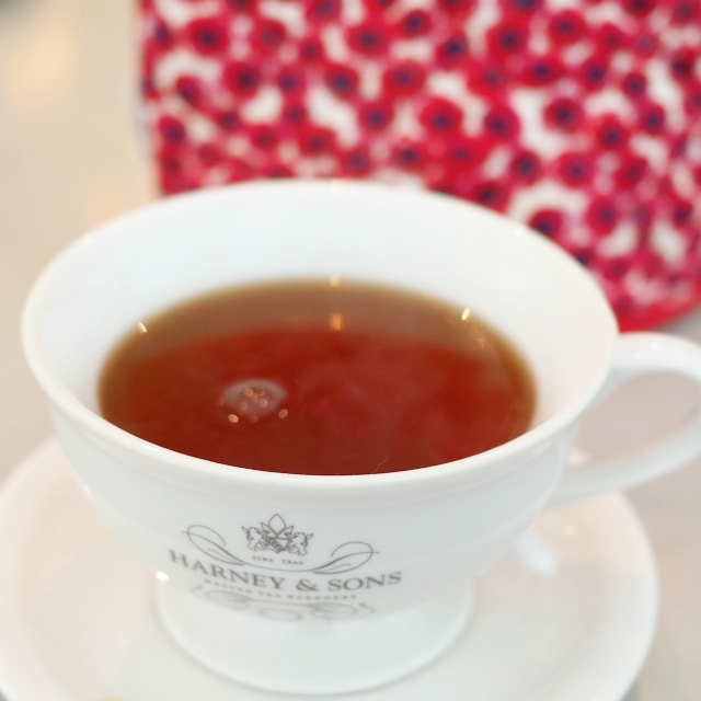 アールグレイ・シュプリーム紅茶、白茶にシルバーチップを加えた贅沢なアールグレイ