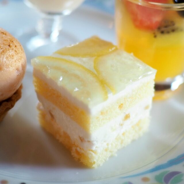レモンのショートケーキ爽やかすぎるショートケーキ！ニューグランドのオリジナルティーとの相性が最高でした！
